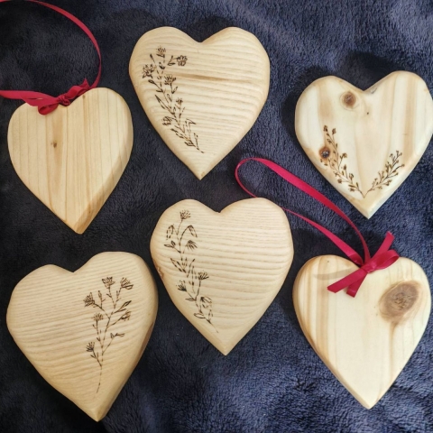 wooden hearts 